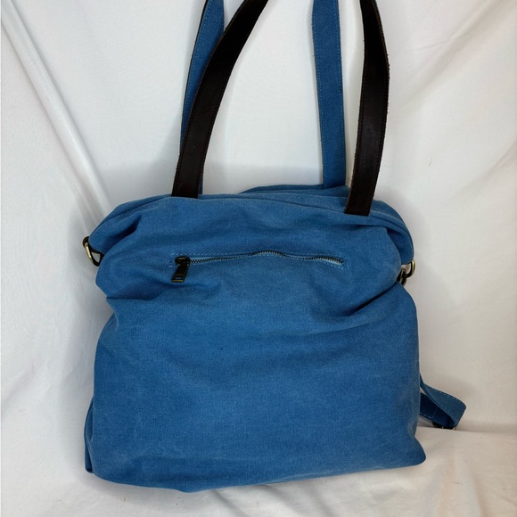 Farmhouse Is My Style Blue Tote with leather accents and‎ Zip Closure - Picture 7 of 9